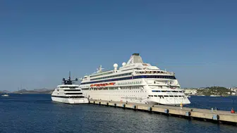 Bodrum limanlarında kruvaziyer hareketliliği: 800'ü aşkın turist şehre ayak bastı