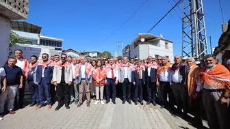 Sancaklıiğdecik’te Yörük rüzgarı: Bağ bozumu coşkusu şenliğe dönüştü