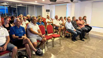 Marmaris’te temiz çevre için gönüllü ordu kuruldu: İzmarit Savaşçıları sahaya iniyor