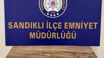 Sandıklı'da zehir tacirlerine geçit yok: Peçeteye gizlenmiş uyuşturucuyla yakalandı