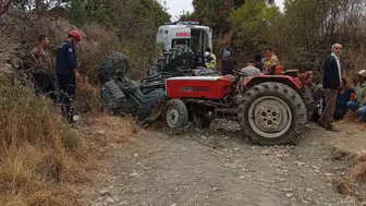 Manisa'da tarla yolunda can pazarı: Traktör kazası acı bitti