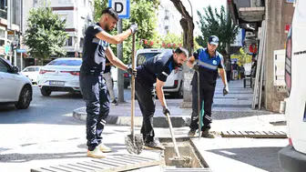 Manisa'da yağış mesaisi: Izgaralar kışa hazırlanıyor