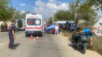 Manisa'da işçi servisi dehşeti: 14 kişi hastanelik oldu