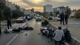 Umurlu yolunda sabah saatlerinde korkutan kaza: Üç kişi yaralandı
