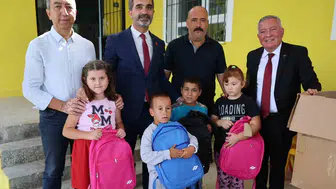 Honazlı miniklerin okul sevincine Başkan Kepenek dokunuşu