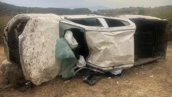 Karpuzlu'da sabah saatlerinde korkutan kaza: Üç kişi hastaneye kaldırıldı