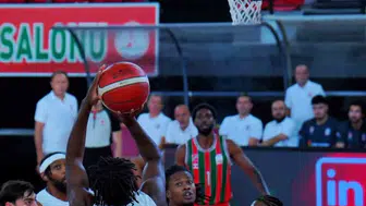 İzmir'in basketbol devleri kozlarını paylaştı: Petkimspor deplasmanda hata yapmadı