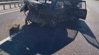 Otobanda can pazarı: İncirliova'da otomobiller birbirine girdi