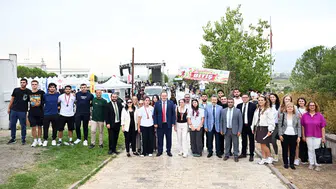 Manisa’da kampüs heyecanı: Öğrenciler yeni döneme renkli bir başlangıç yaptı