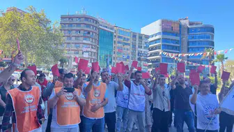 Konak Belediyesi’nde emekçinin sabrı taştı: Yönetime kırmızı kart gösterdiler