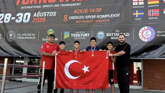 Minik Güreşçilerden Malatya’da Büyük Gurur: Yunusemre’ye 4 Madalya