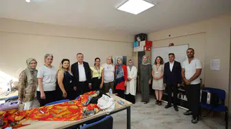 Yunusemre’de kadınların yetenekleri Başkan Balaban ile değer kazanıyor