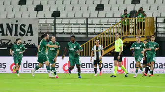 Manisa'da nefes kesen düello: Bursaspor son dakikada güldü