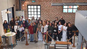 Işığın mimariyle dansı: İEÜ’de vitray sanatı yeniden yorumlandı