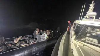 Ege'de kaçak göç trafiğine Sahil Güvenlik darbesi: 56 kişi yakalandı