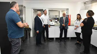 Aydın’ın tarım üssünde kritik denetim: Başmüfettiş Şahin laboratuvarı mercek altına aldı