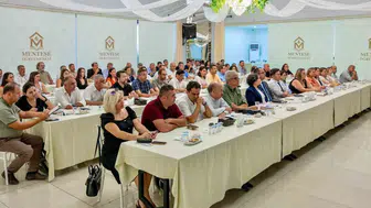 Menteşe'de Eğitim Seferberliği: Yeni Dönem Planlaması Müdürler Kurulu'nda Masaya Yatırıldı