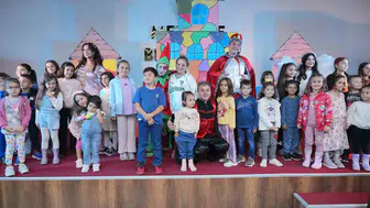 Muğla’da miniklerin sanat şöleni: Gökyüzü uçurtmalarla renklendi