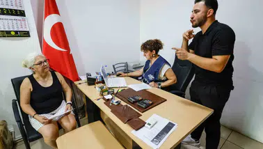 İzmir'de sessizliğe son: İhtiyaç sahiplerine işitme cihazı desteği başlıyor