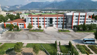 Gençlerin kariyer rotası sanayinin merkezinden geçiyor: DOSTEK Koleji fark yaratıyor