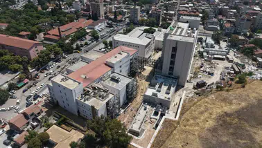 İzmir'in asırlık sağlık çınarı geleceğe hazırlanıyor: Yeni bina 2027'de hizmete girecek
