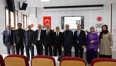Denizli’de din görevlilerine rehberlik eğitimi: İdeal temsilin kapıları aralandı
