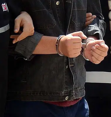 Fransa'nın peşindeki uyuşturucu zanlısı MİT ve polisin operasyonuyla yakalandı