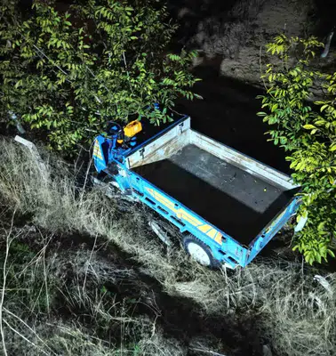 Afyonkarahisar'da korkutan kaza: Çarpışmanın şiddetiyle tarlaya uçtu