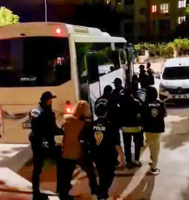 Sanal kumar çetesine 6 ilde ağır darbe: 450 milyon liralık vurgun bitti