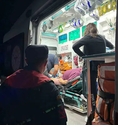 Fethiye açıklarında acil durum: Yaralı vatandaş için zamana karşı yarış