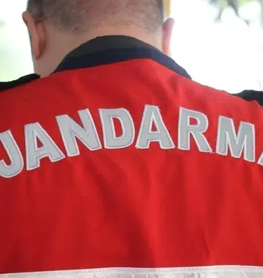 Nazilli'de jandarmadan kaçamadı: 15 yıllık hapis cezası olan firari yakalandı