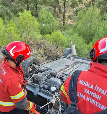 Milas'ta korkutan kaza: Kontrolden çıkan otomobil uçuruma uçtu