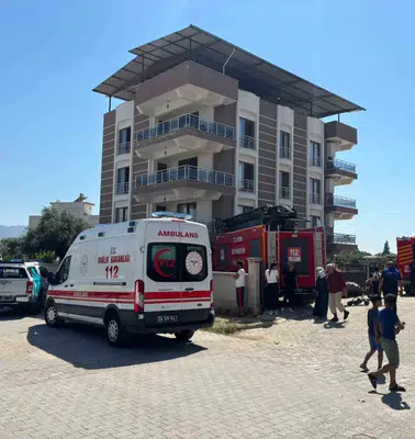 Köşk'te çatı katında alevler yükseldi: 4 kişiye acil müdahale