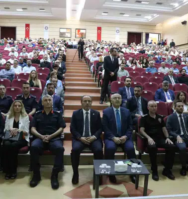 Vali Köşger'den sanal kumar uyarısı: Eşimin telefonuna bile mesaj gönderiyorlar