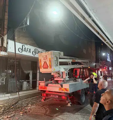 Kedi kurtarmaya giden itfaiye ekipleri faciayı önledi: AVM’de büyük tehlike