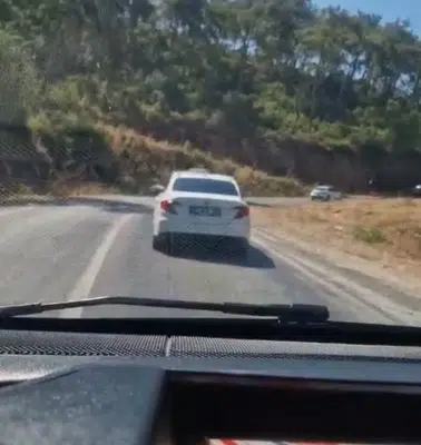 Marmaris’te ormanı hiçe sayan sürücüye sosyal medya takibi: İzmarit pahalıya patladı