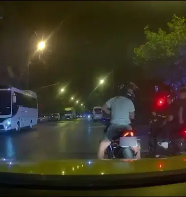Kırmızı ışıkta beklememek için plakasını gizledi: Faturası ağır oldu