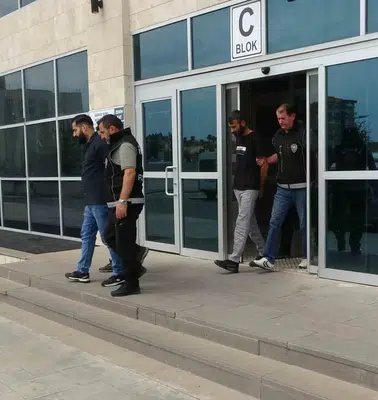 Uşak’taki kuyumcu vurgununda İstanbul operasyonu: 3 kişi demir parmaklıklar ardında