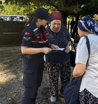 Kemalpaşa’da Hamza Baba Buluşması’nda Jandarmadan Kadınlara Özel Farkındalık Mesajı