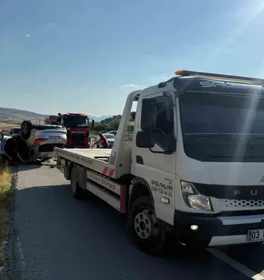 Emirdağ’da yolun sonu: Kavşaktaki şiddetli çarpışma bir can aldı