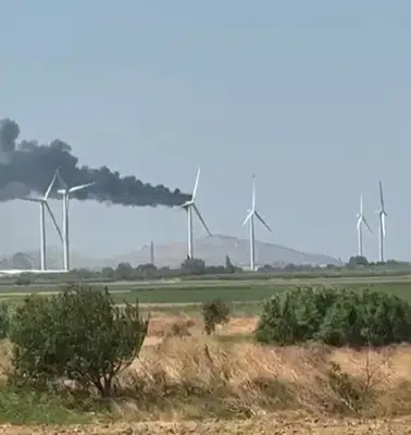 Bergama'da enerji santralinde korkutan yangın: Dev türbin hurdaya döndü