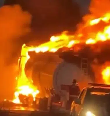 Köyceğiz’de Yakıt Tankeri Alev Aldı, Ormanlık Alan Küle Döndü