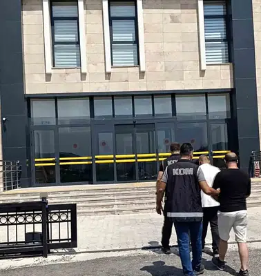 Muğla merkezli kaçak sigara operasyonu: İki kişi demir parmaklıklar ardında