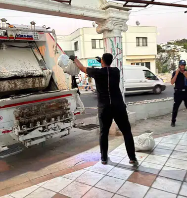 Bodrum’da Koku Şikayeti Depoyu Açığa Çıkardı: Çürümüş Etler Toplanarak İmha Edildi