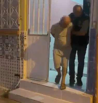 İzmir'de dijital ağlara suç operasyonu: Aileleri korumak için düğmeye basıldı