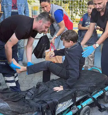 Menteşe’de okul yolu kana bulandı: Küçük öğrenci hastanelik oldu