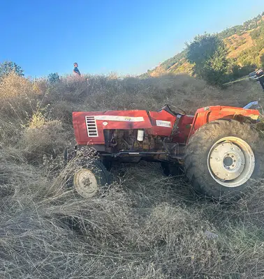 Manisa'da tarım faciası: Traktörün altında kalan çiftçi kurtarılamadı