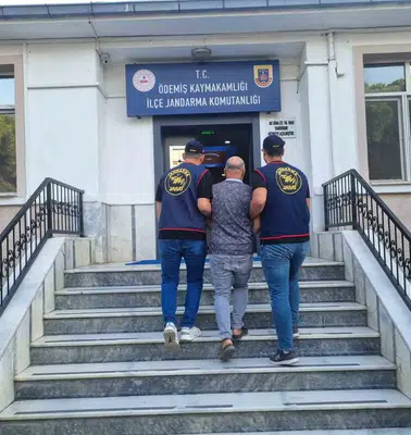 Dört yıllık firar Ödemiş’te son buldu: JASAT aranan hükümlüyü yakaladı
