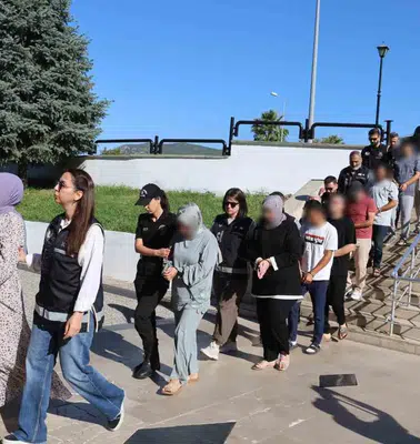 Datça açıklarında nefes kesen operasyon: FETÖ firarileri yakayı ele verdi