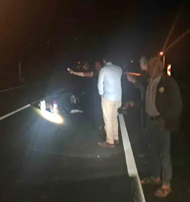 Menteşe yolunda kaza: Yaralı kuryenin yardımına duyarlı vatandaşlar yetişti